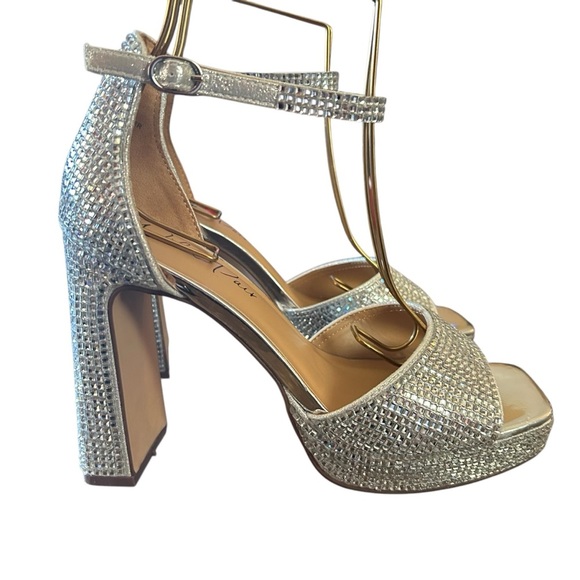 Wild Pair Hendryx Rhinestone Open-Toe Platform Sandals Size 8 - Picture 1 of 11